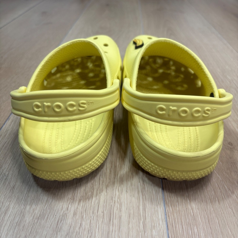Crocs Classic Clog Lemon Yellow Mens 7 Womens 9 Jibbitz Charms 10001-7C1 - Picture 5 of 7